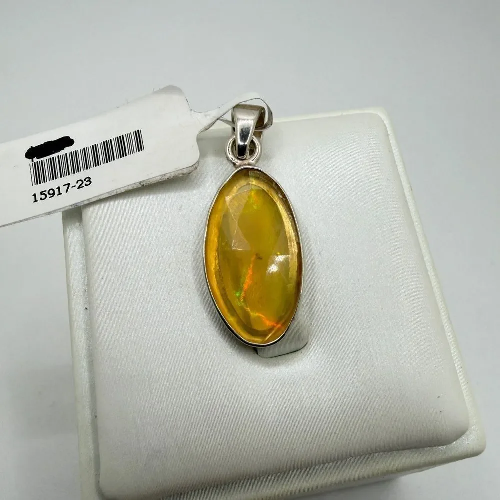 NWT‎ 12x22mm faceted oval cut OPAL pendant in sterling silver!
